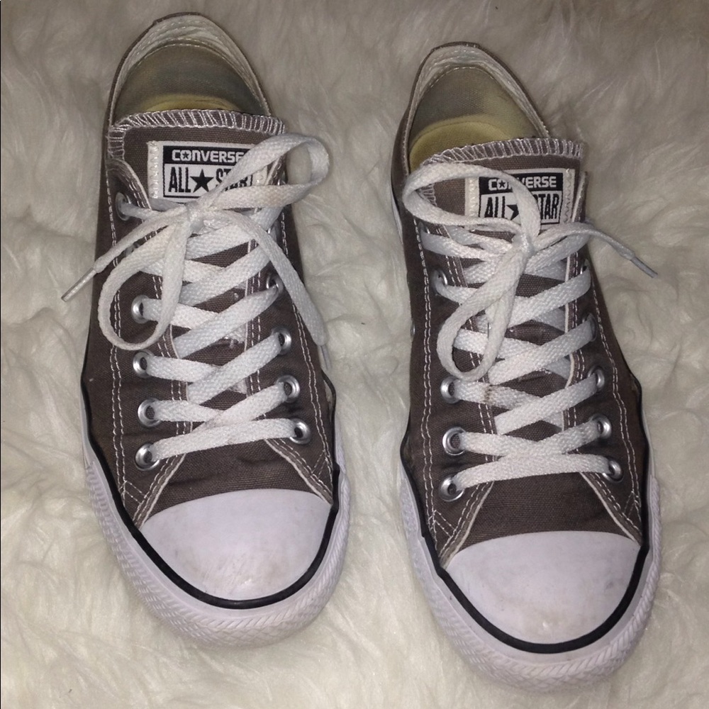 Grey converse